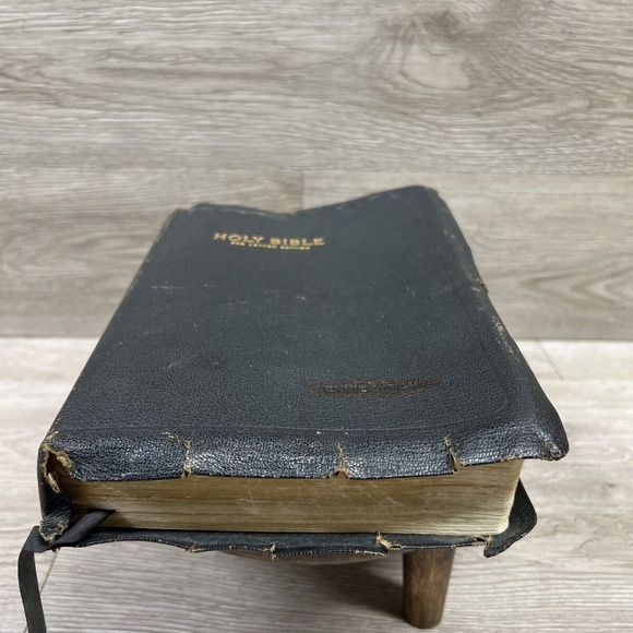 Vintage World Publishing Holy Bible Red Letter References KJV Morocco Leather - Picture 12 of 12